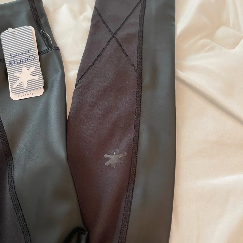 CHIC SPLENDID BLACK FAUX LEATHER LEGGING XS NWT! - Picture 5 of 12